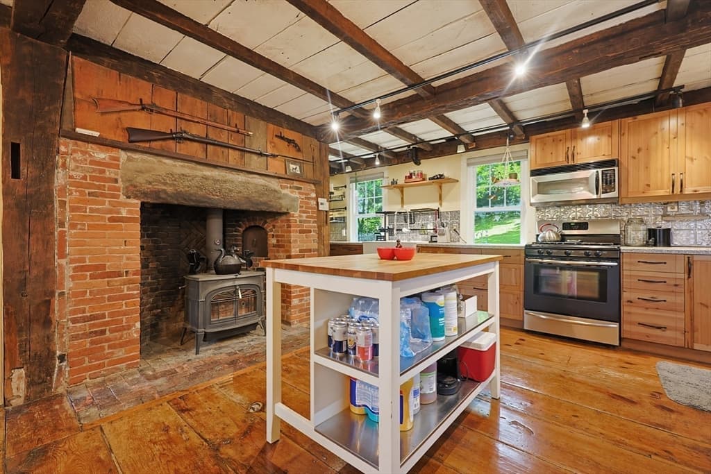 Single Family Residence at 5 Clark Terrace, Spencer MA 01562, Spencer, photo 11 of 38