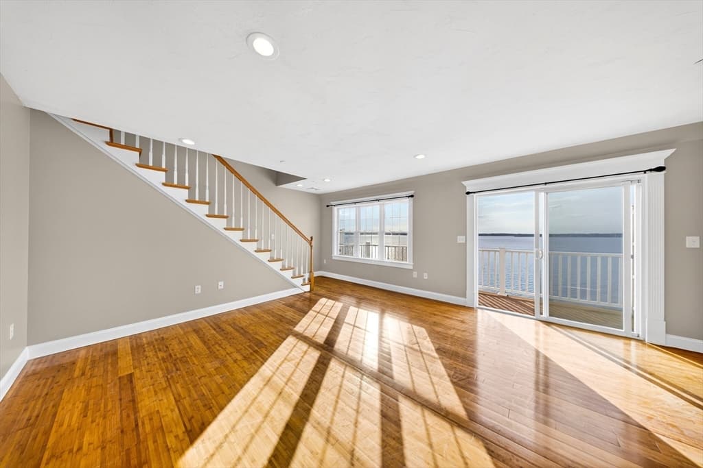 Condominium at 271 Draper St # 4, Fall River MA 02724, photo 16 of 28