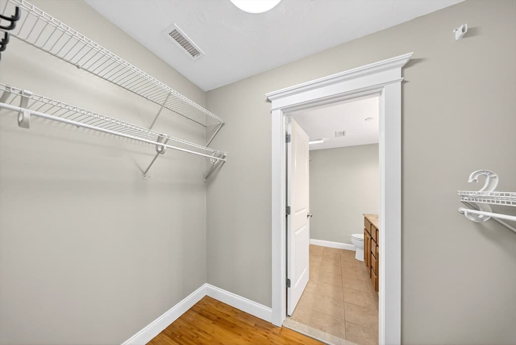 Condominium at 271 Draper St # 4, Fall River MA 02724, photo 14 of 28