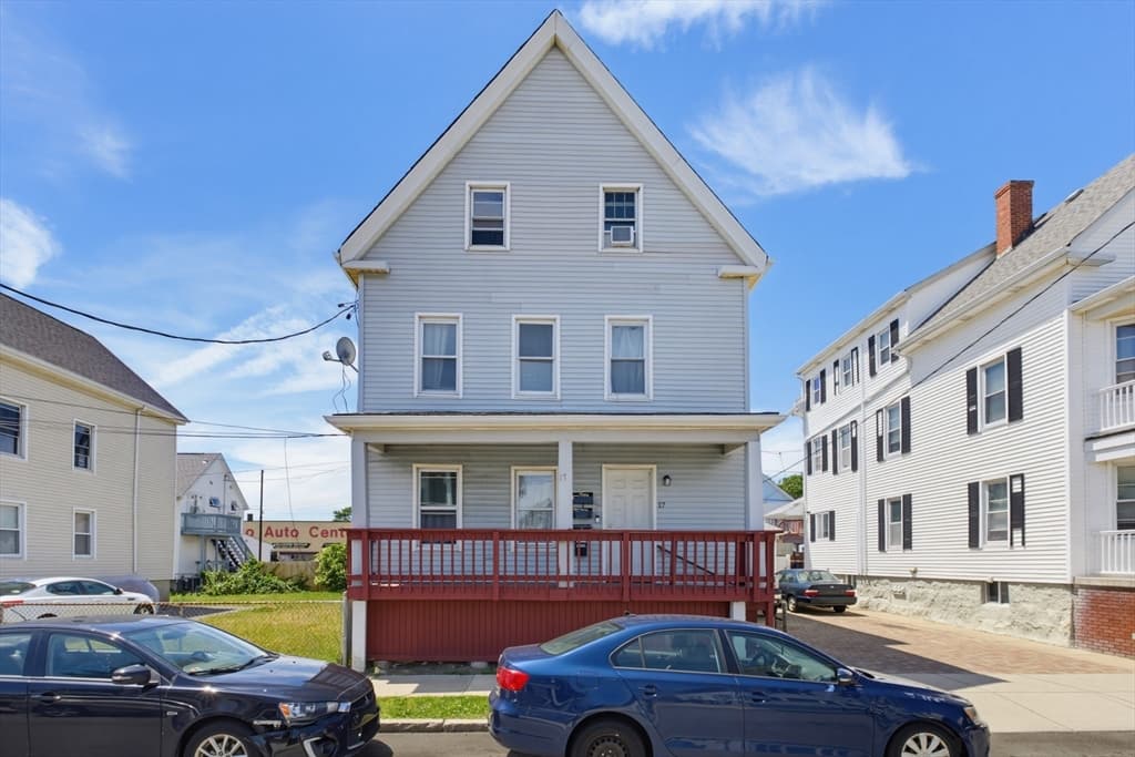 17 Margin St, New Bedford MA 02744