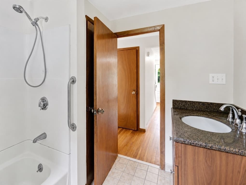 30 Keans Road, Burlington MA 01803 photo 21