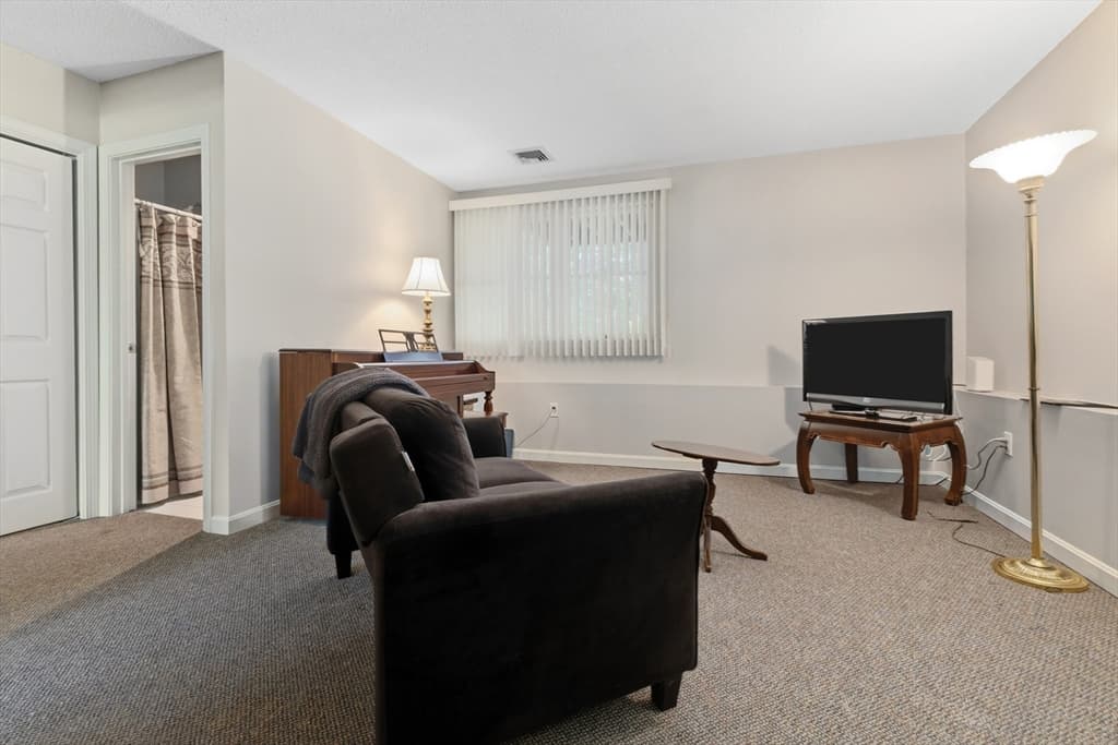 Condominium at 305 Salem St # 312, Woburn MA 01801, Woburn, photo 29 of 39