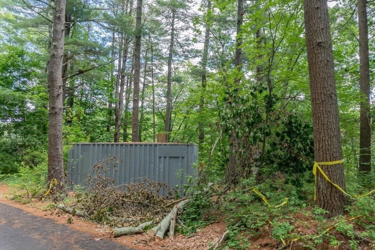 Residential at 9 Georgia Rd, Groton MA 01450, photo 11 of 28