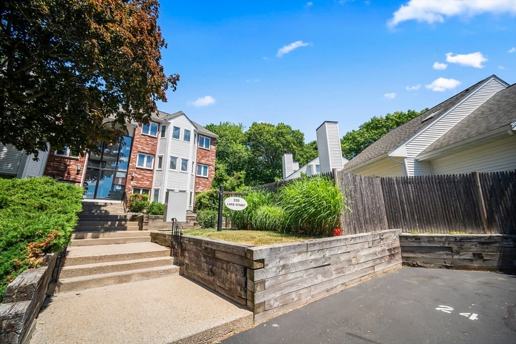 235 Lake St # D, Weymouth MA 02189 photo 14