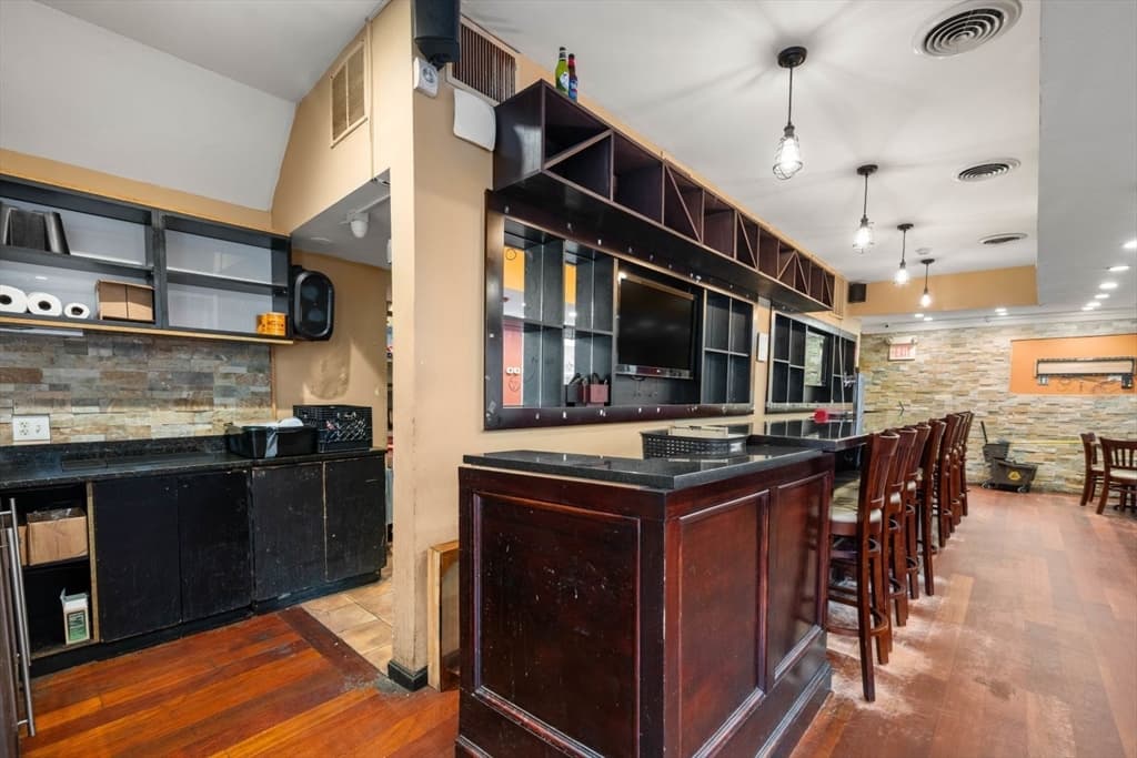 Business Opportunity at 76 Salem Street, Boston MA 02113, Boston, photo 6 of 42