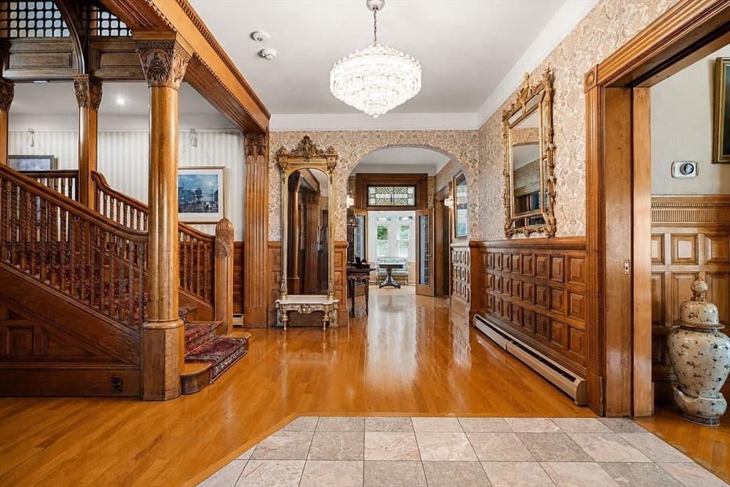 Single Family Residence at 32 Belmont Ave, Lowell MA 01852, Lowell, photo 5 of 37