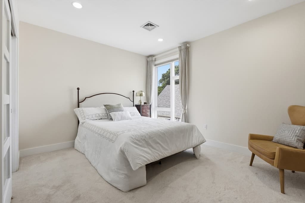 Condominium at 533 Cambridge Street # 306, Boston MA 02134, Boston, photo 17 of 25