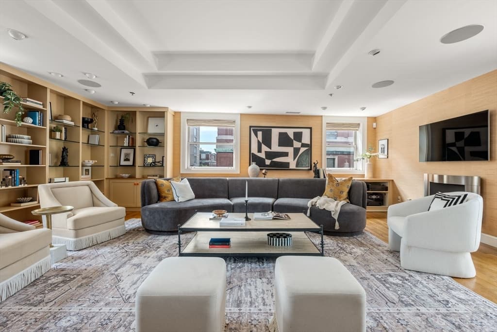 Condominium at 57 E Concord St # 9, Boston MA 02118, Boston, photo 2 of 31