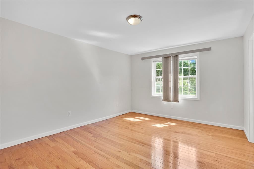 Single Family Residence at 990 Frank Smith Rd, Longmeadow MA 01106, Longmeadow, photo 32 of 42