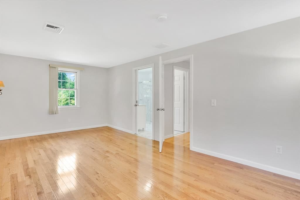 Single Family Residence at 990 Frank Smith Rd, Longmeadow MA 01106, Longmeadow, photo 20 of 42