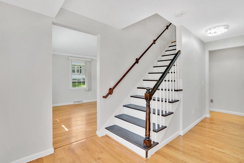 Single Family Residence at 990 Frank Smith Rd, Longmeadow MA 01106, Longmeadow, photo 18 of 42