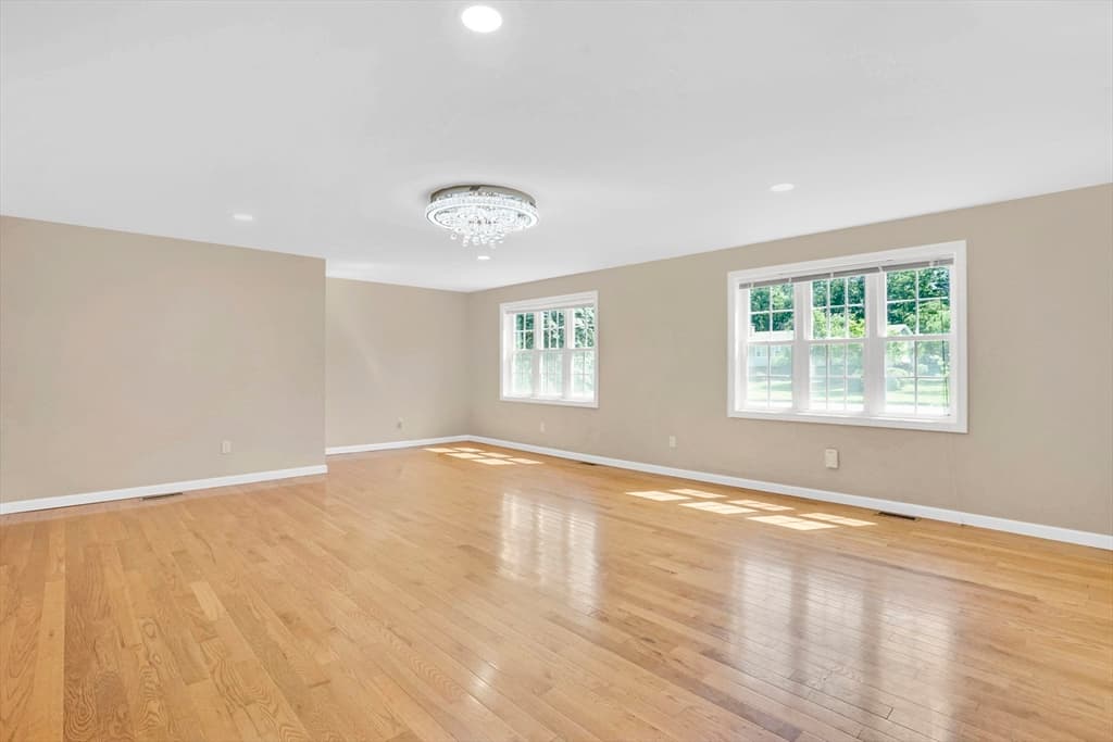 Single Family Residence at 990 Frank Smith Rd, Longmeadow MA 01106, Longmeadow, photo 11 of 42