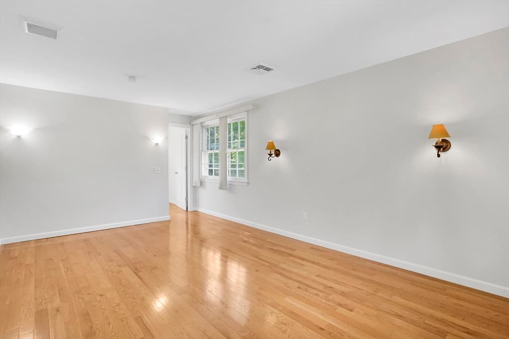 Single Family Residence at 990 Frank Smith Rd, Longmeadow MA 01106, Longmeadow, photo 19 of 42