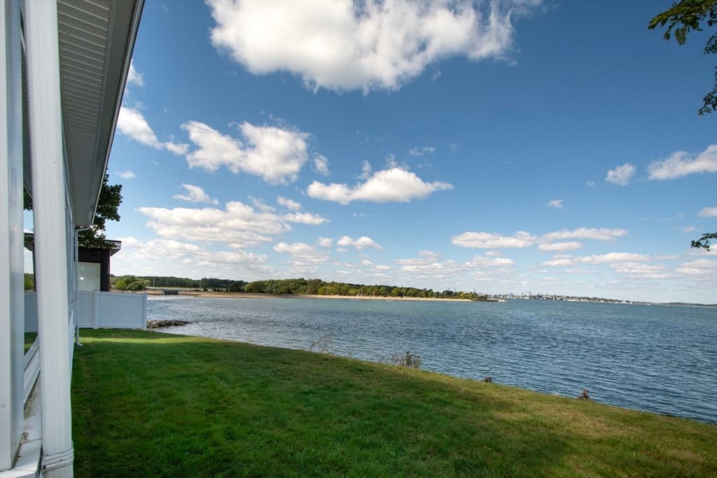 90 Shore Avenue, Quincy MA 02169