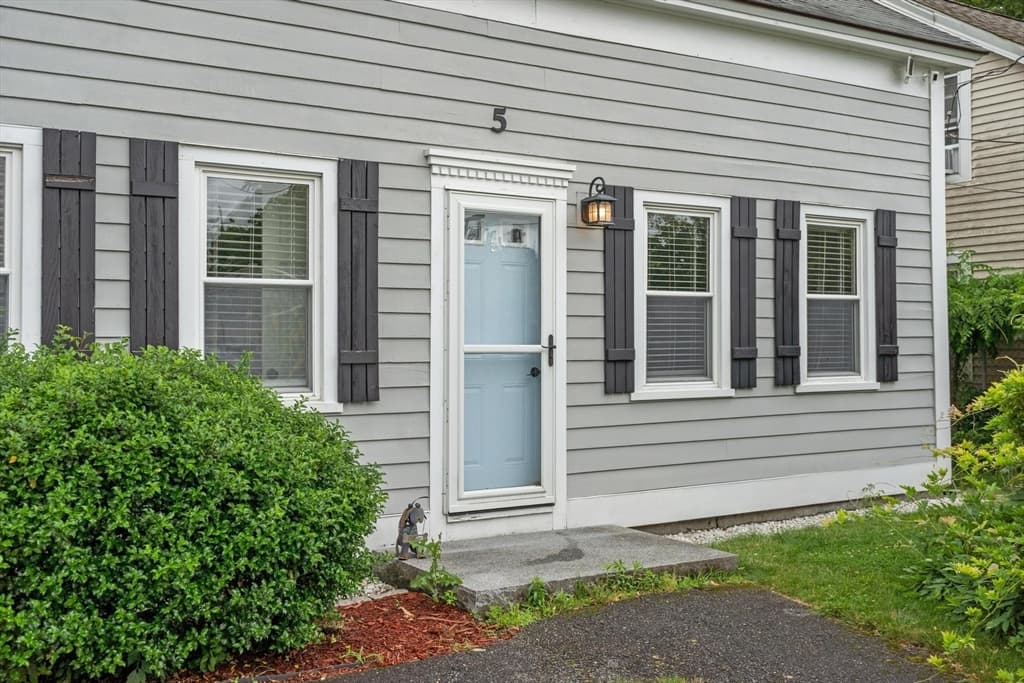 5 Mill St, Pepperell MA 01463 photo 2
