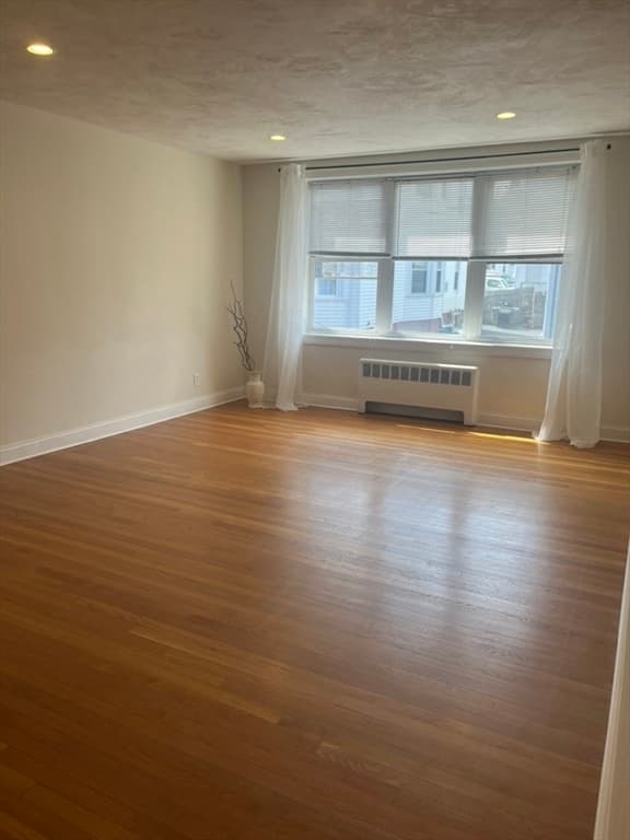 Condominium at 30 Ocean St # 4, Lynn MA 01902, photo 4 of 18
