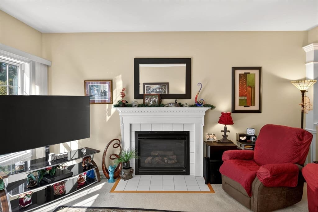 Single Family Residence at 7 Madison Reach, Plymouth MA 02360, photo 14 of 41