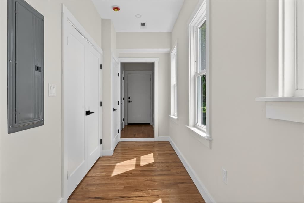 Condominium at 21 Hutchinson Street # B, Winthrop MA 02152, Winthrop, photo 18 of 32