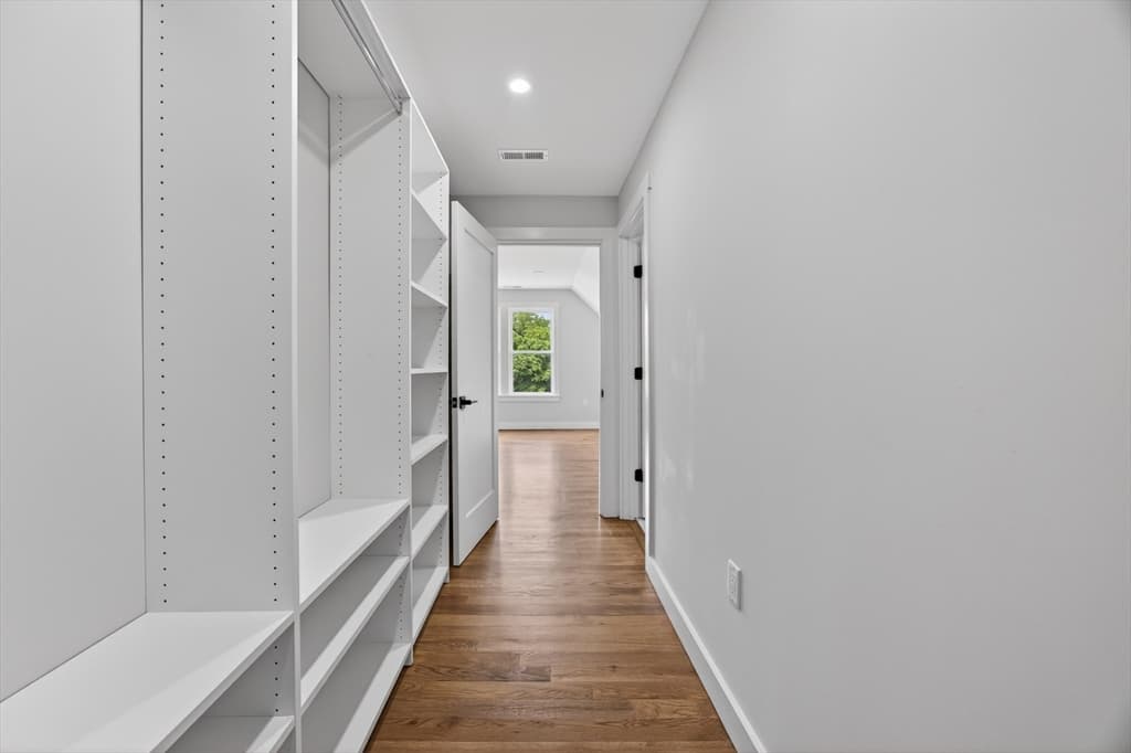 Condominium at 21 Hutchinson Street # B, Winthrop MA 02152, Winthrop, photo 11 of 32
