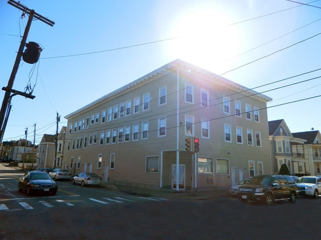 110 Branch St # 2, Lowell MA 01851