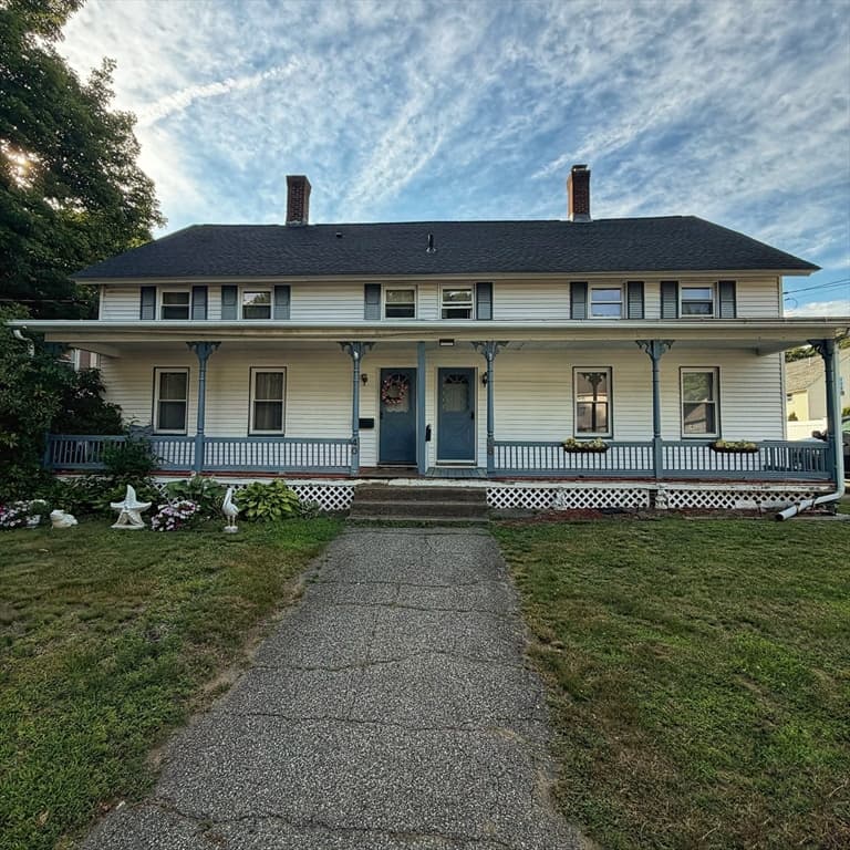 38 C St # 38, Northbridge MA 01588