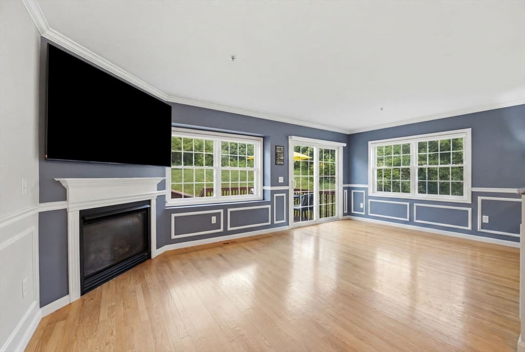 Condominium at 23 Azalea Ln # 23, Grafton MA 01519, Grafton, photo 22 of 41