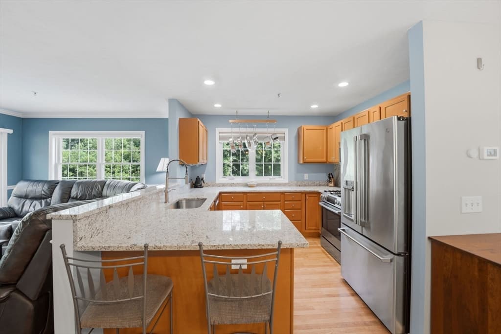 Condominium at 23 Azalea Ln # 23, Grafton MA 01519, Grafton, photo 15 of 41