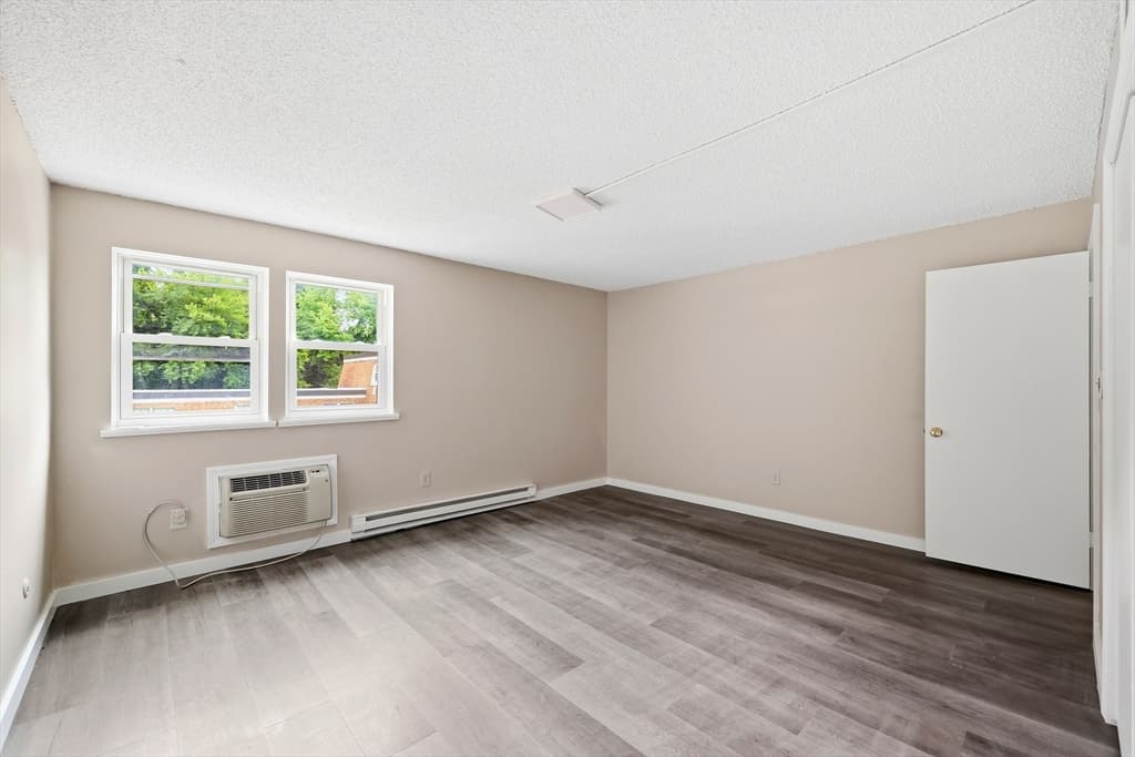 Condominium at 80 Damon Rd # 4302, Northampton MA 01060, Northampton, photo 17 of 25