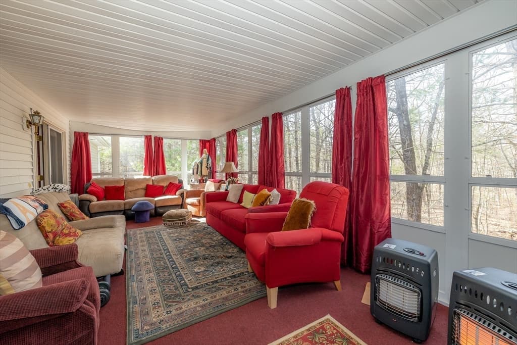 5 Poe Cir, Tyngsborough MA 01879 photo 7