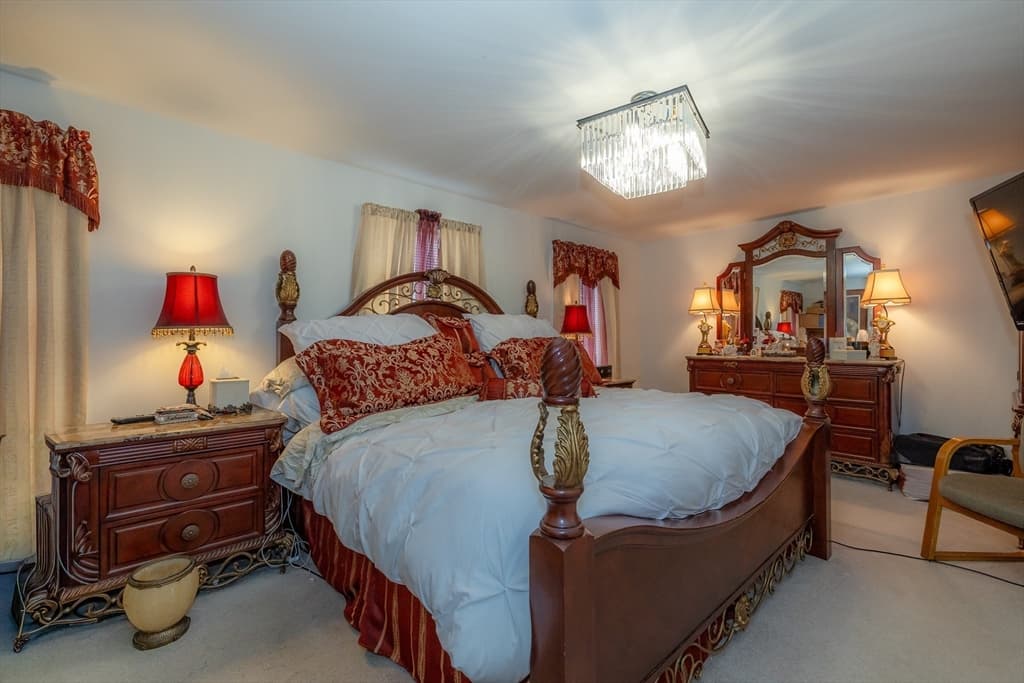 5 Poe Cir, Tyngsborough MA 01879 photo 18