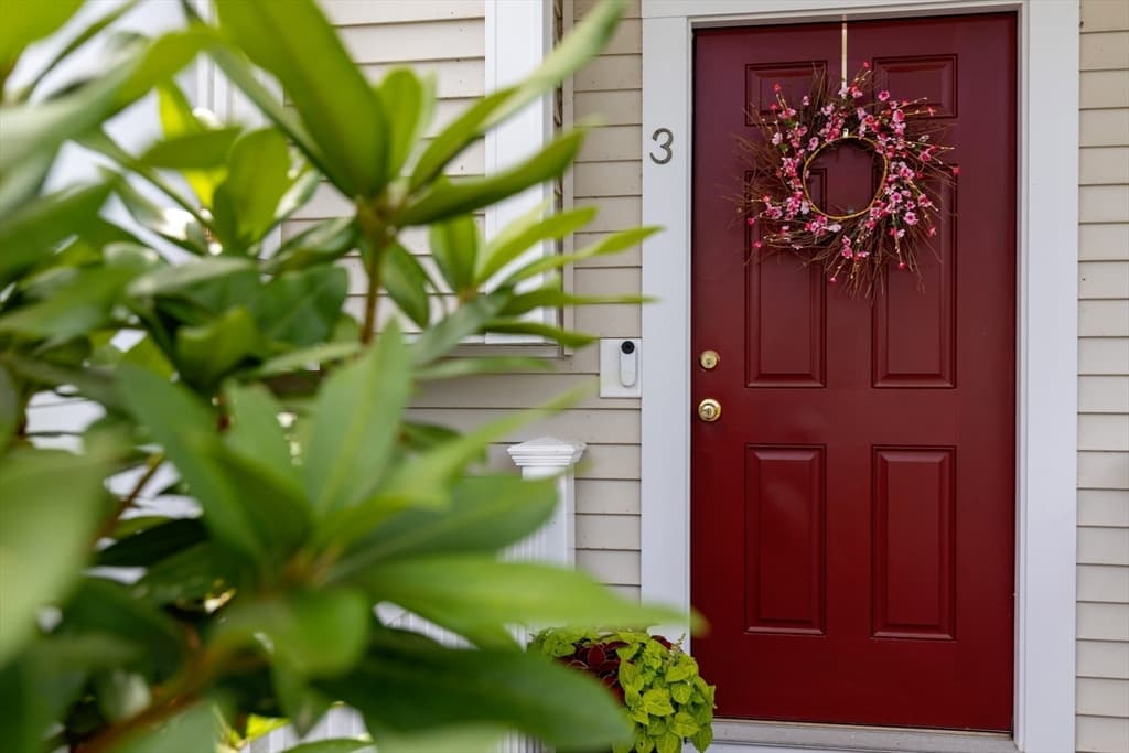 Condominium at 235 Carver Rd # 3, Plymouth MA 02360, Plymouth, photo 6 of 32