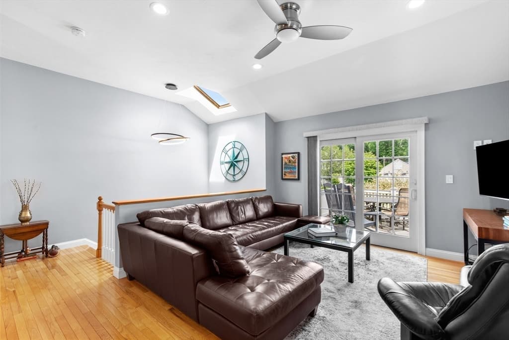 Condominium at 235 Carver Rd # 3, Plymouth MA 02360, Plymouth, photo 16 of 32