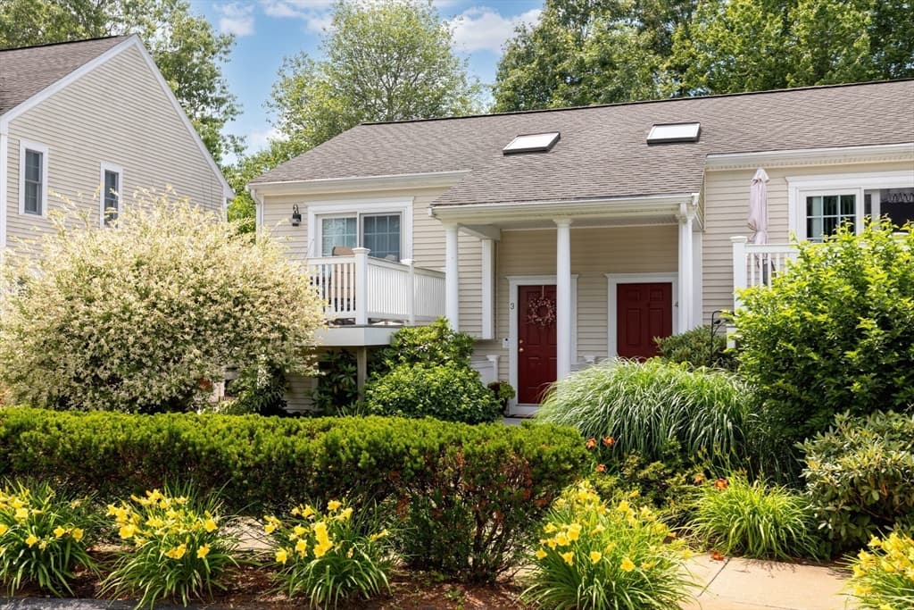 Condominium at 235 Carver Rd # 3, Plymouth MA 02360, Plymouth, photo 5 of 32