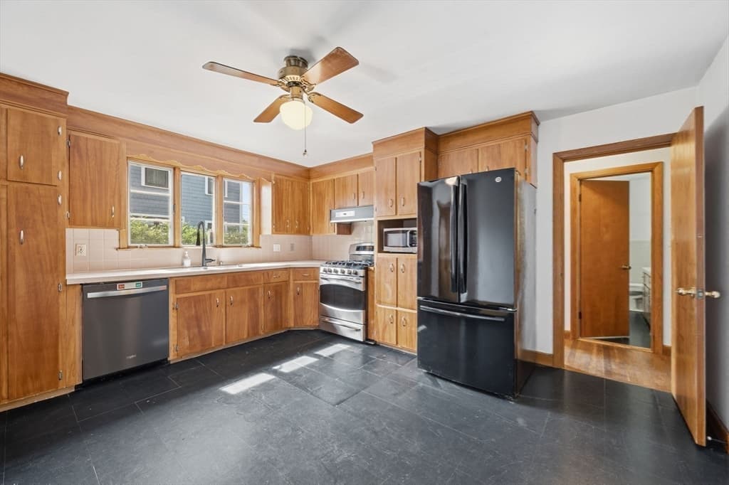 84 Oak Street, Winchester MA 01890 photo 6