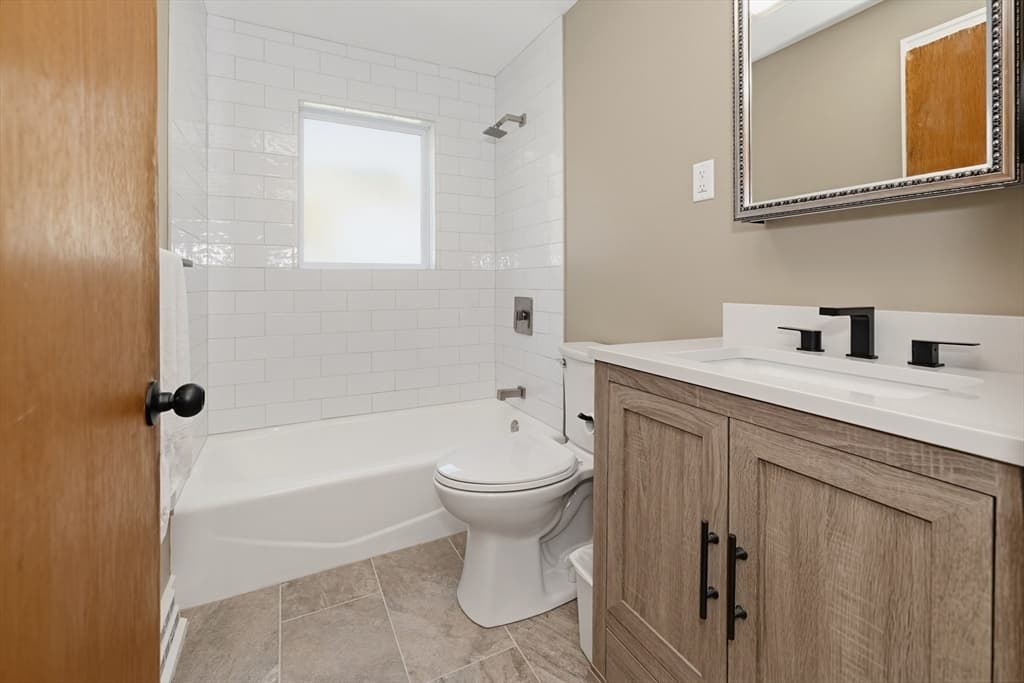 10 Tercentennial Dr, Billerica MA 01821 photo 12