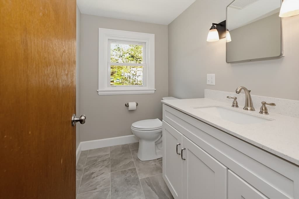 10 Tercentennial Dr, Billerica MA 01821 photo 19
