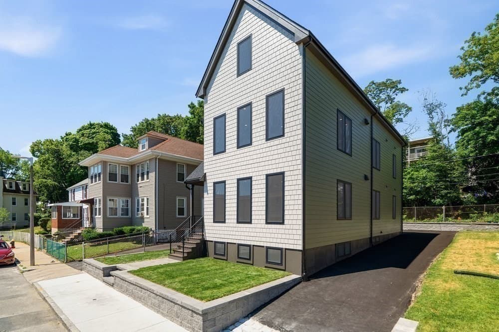 32 Mckone Street, Boston MA 02122 photo 12