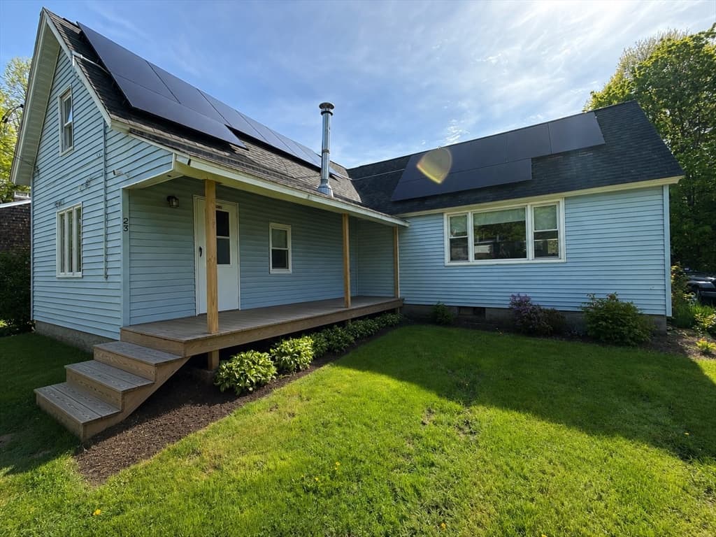 23 Pine St, Winchendon MA 01475