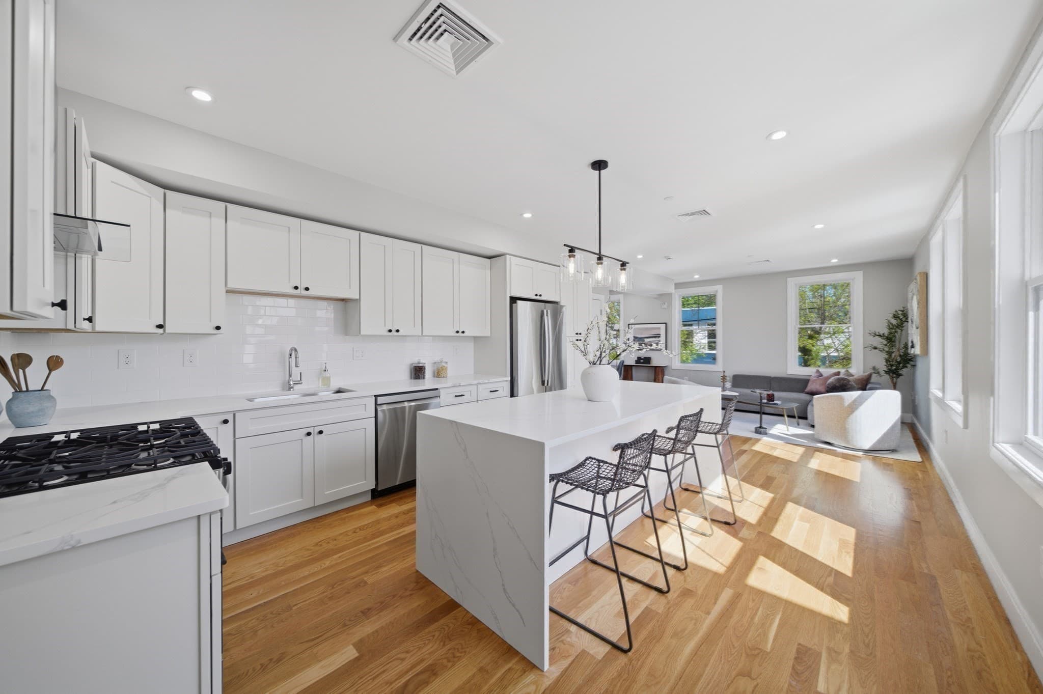 3 Family at 174 Walnut Street, Somerville MA 02145, Somerville, photo 3 of 26