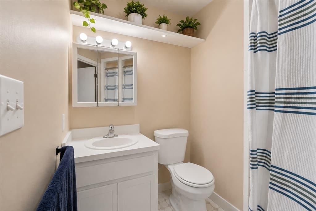 Condominium at 28 Edgerly Rd # 2, Boston MA 02115, Boston, photo 10 of 21