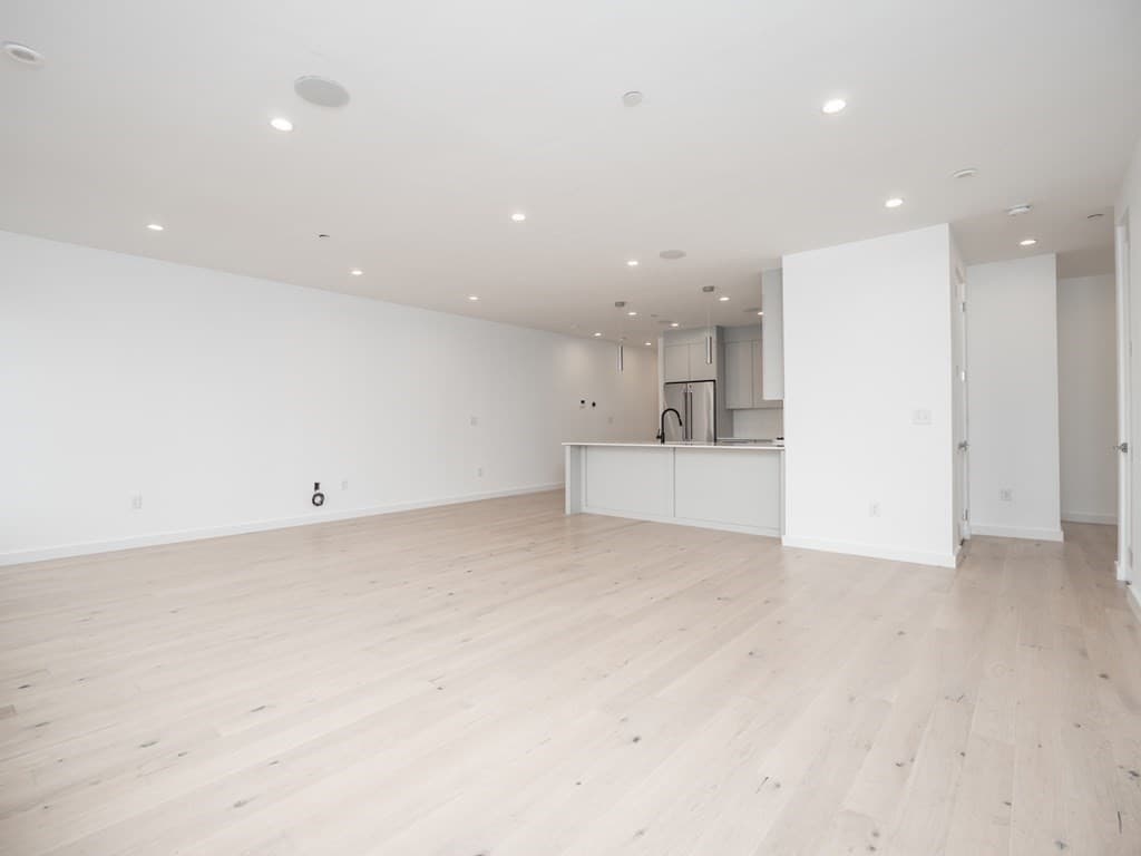 Condominium at 340 West 2nd Street # 9, Boston MA 02127, Boston, photo 12 of 36