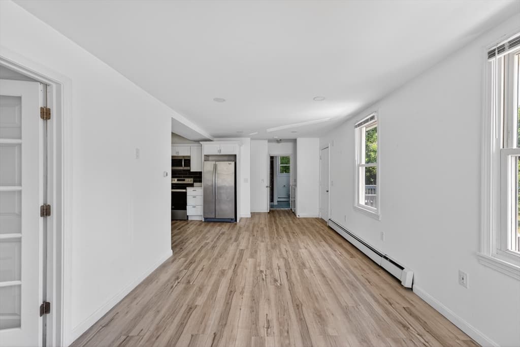 50 Lloyd Ave, Warwick RI 02889 photo 3
