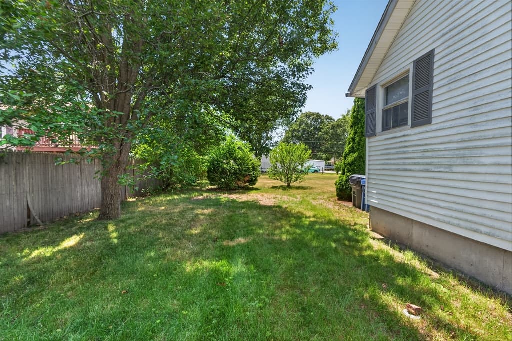 50 Lloyd Ave, Warwick RI 02889 photo 19