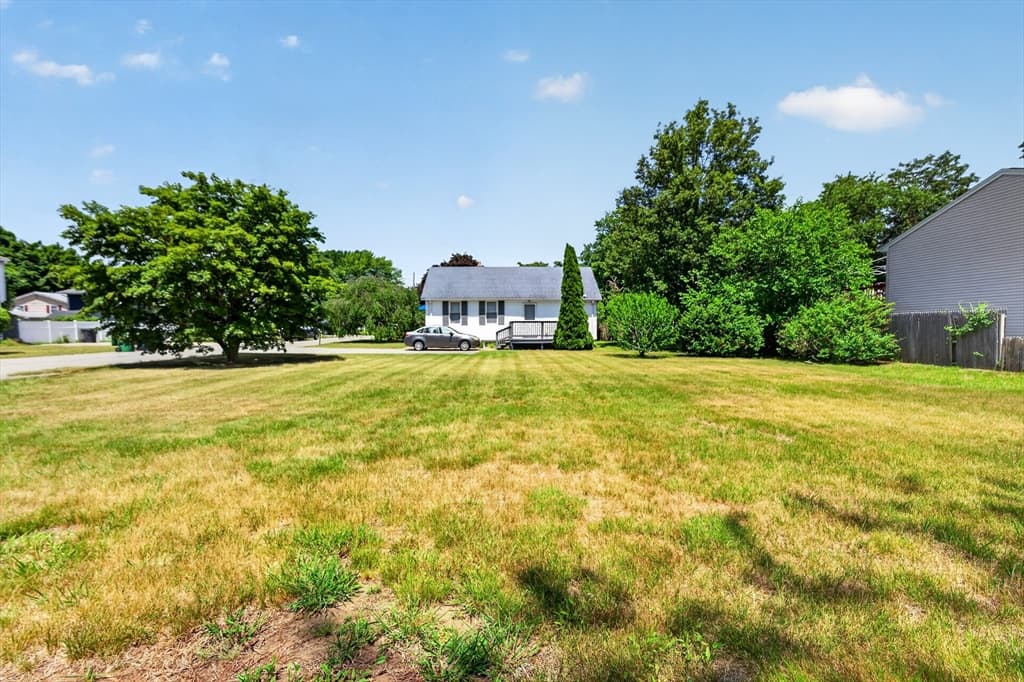 50 Lloyd Ave, Warwick RI 02889 photo 21