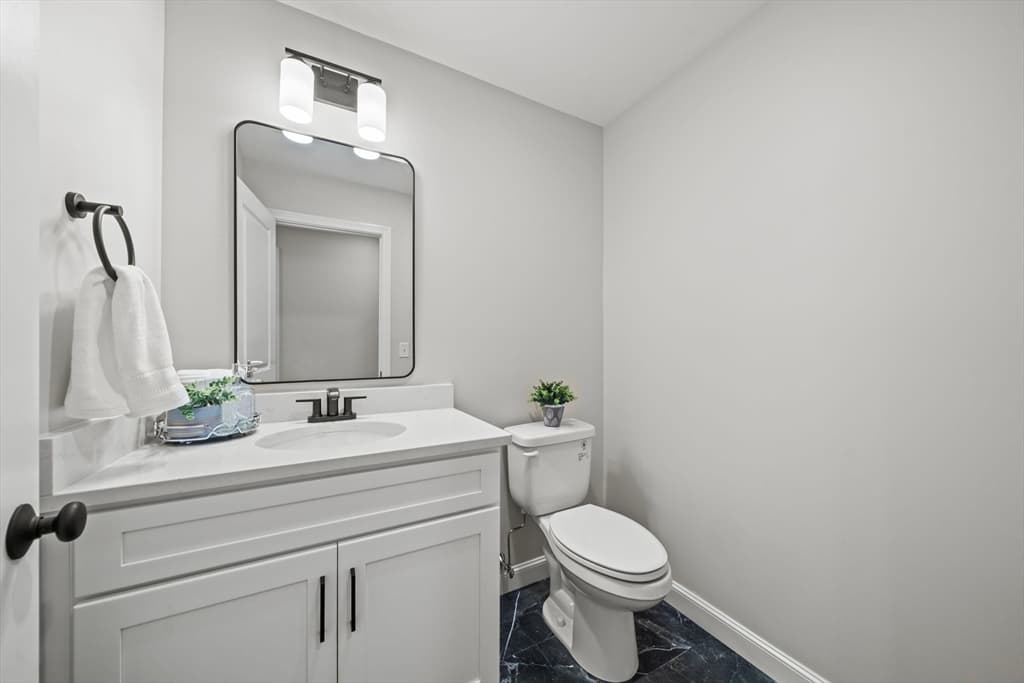 Single Family Residence at 7 4th Ave # 7, Haverhill MA 01830, photo 4 of 12