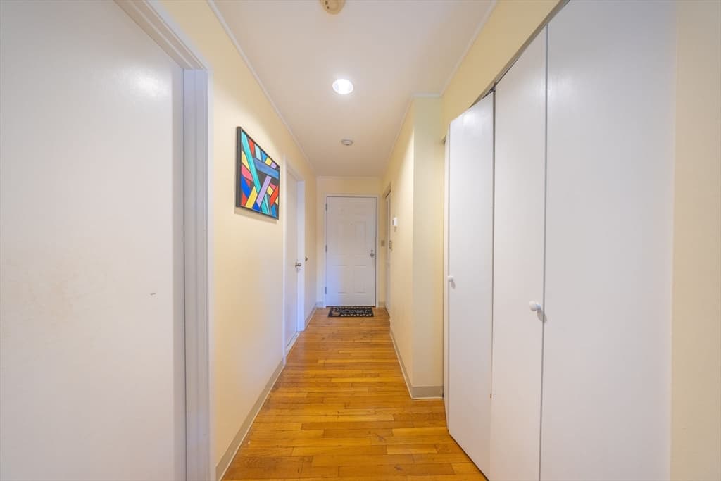 Condominium at 102 Gainsborough St # 402E, Boston MA 02115, Boston, photo 10 of 18