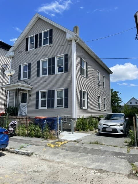 224 State St, New Bedford MA 02740