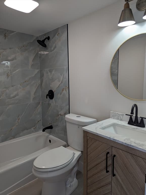 4 Family at 498-500 N End Blvd, Salisbury MA 01952, Salisbury, photo 23 of 42