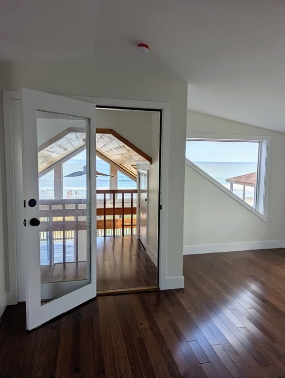 4 Family at 498-500 N End Blvd, Salisbury MA 01952, Salisbury, photo 10 of 42