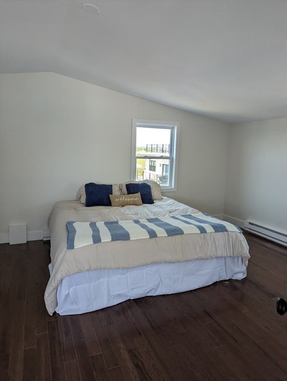 4 Family at 498-500 N End Blvd, Salisbury MA 01952, Salisbury, photo 11 of 42